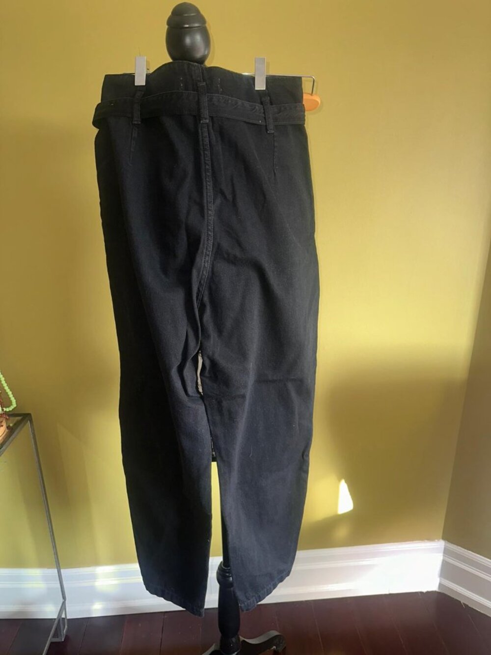 Mango NWOT Black Barrel Leg Jeans High Rise Pleated Cuffed Belted Balloon Denim - Picture 12 of 14